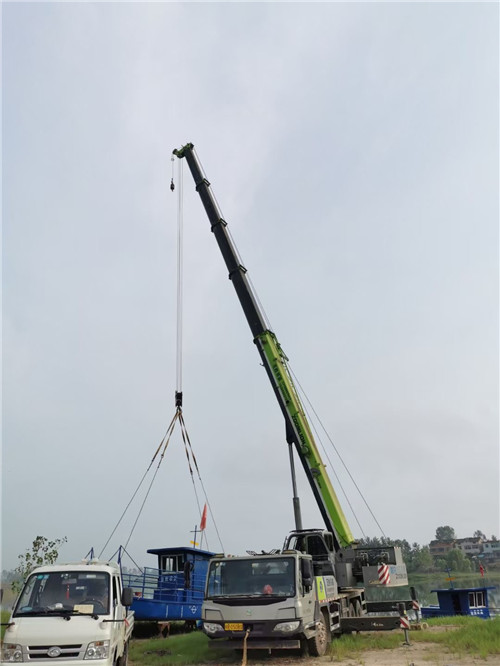 孝感市桥梁建设吊装案例