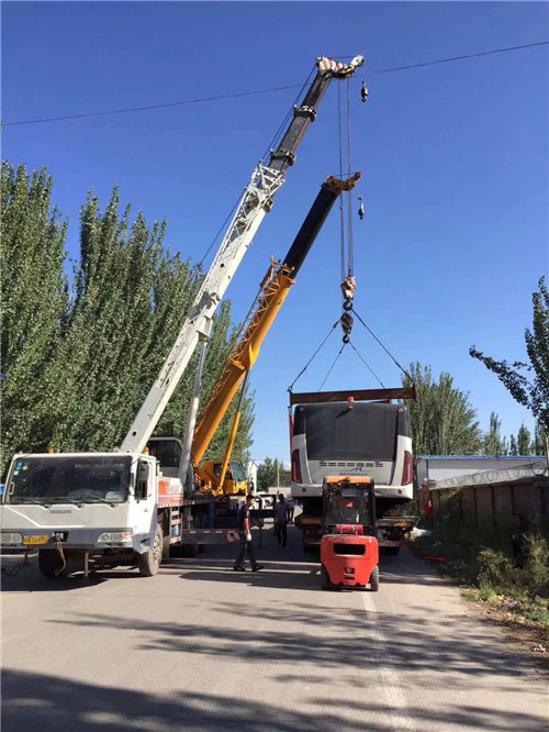 孝感市港口集装箱搬运案例